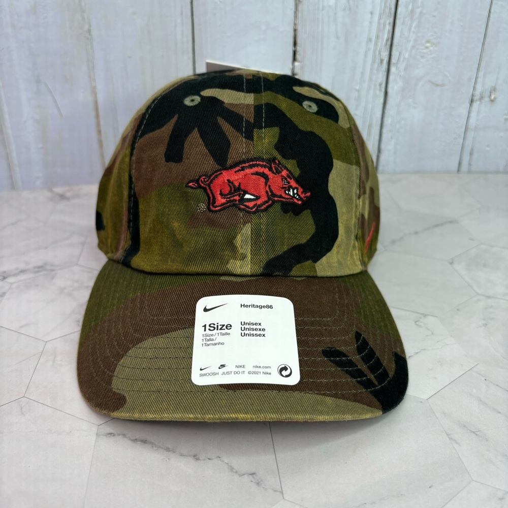 Nike H86 Arkansas Razorbacks Camo Green Adjustable Strapback Hat Cap OSFM NCAA